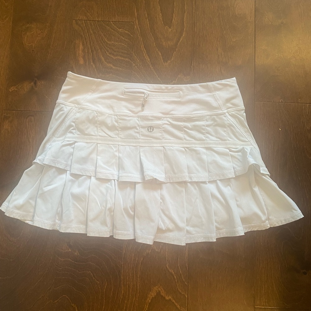 Lululemon tennis skirt - off white